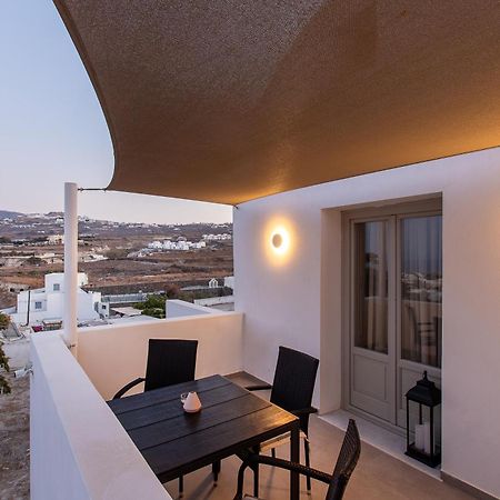 Santorini Villatzio Suites 梅萨雷亚 外观 照片