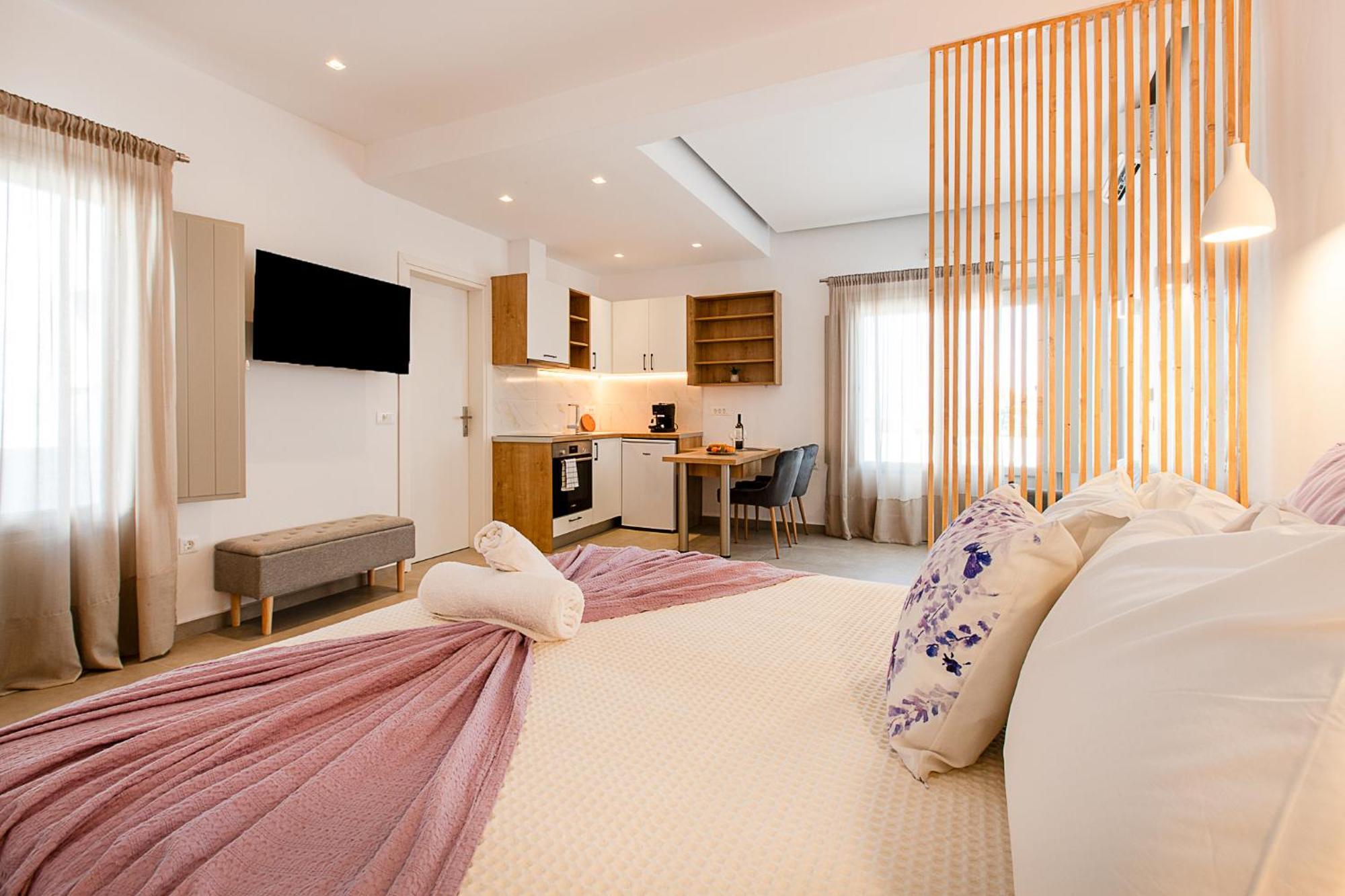 Santorini Villatzio Suites 梅萨雷亚 外观 照片