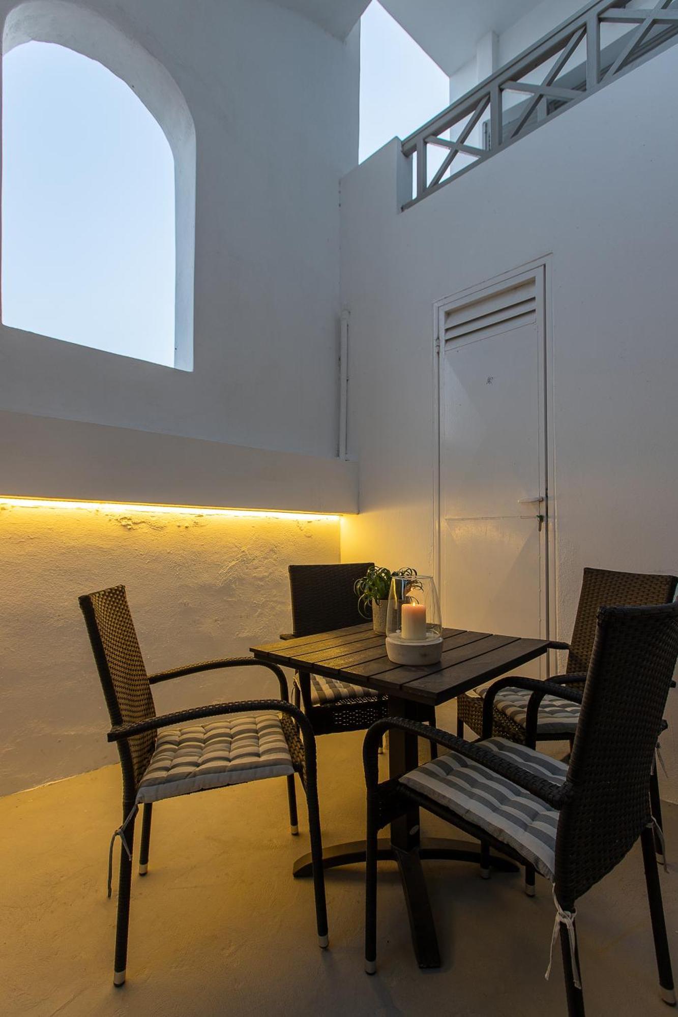 Santorini Villatzio Suites 梅萨雷亚 外观 照片