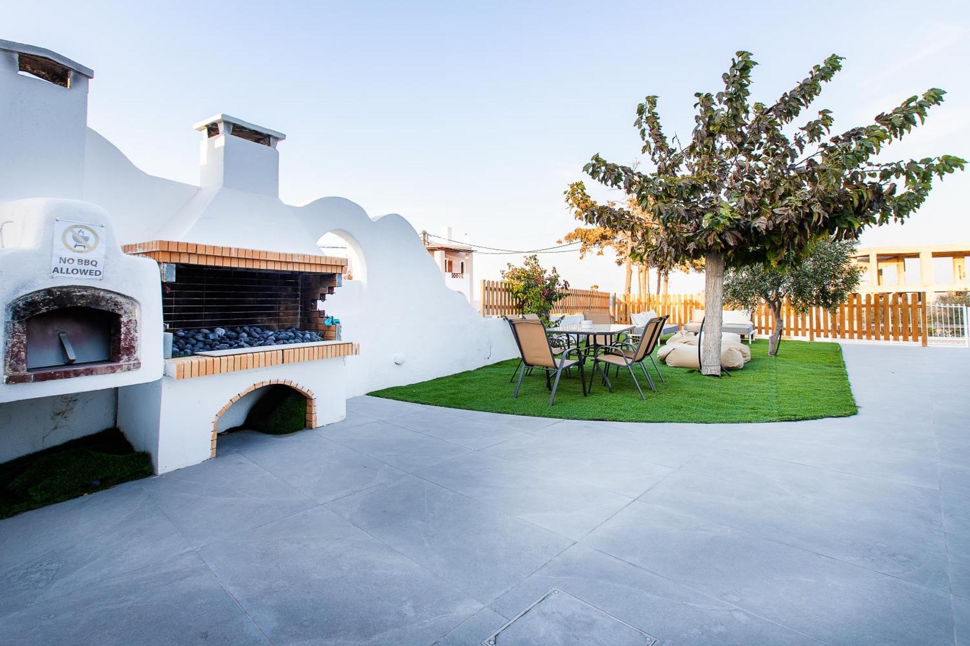Santorini Villatzio Suites 梅萨雷亚 外观 照片