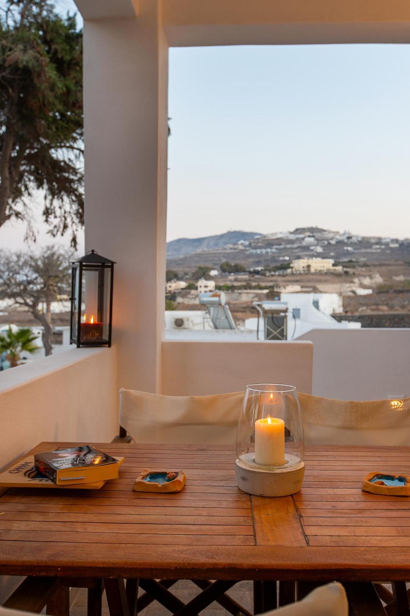 Santorini Villatzio Suites 梅萨雷亚 外观 照片